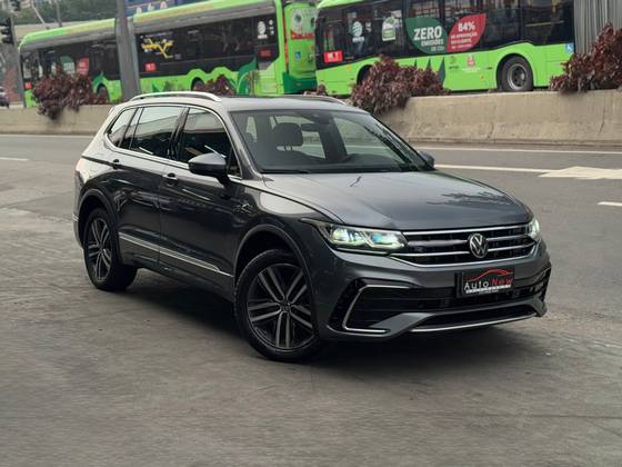 VOLKSWAGEN TIGUAN 2.0 300 TSI GASOLINA ALLSPACE R-LINE AUTOMÁTICO